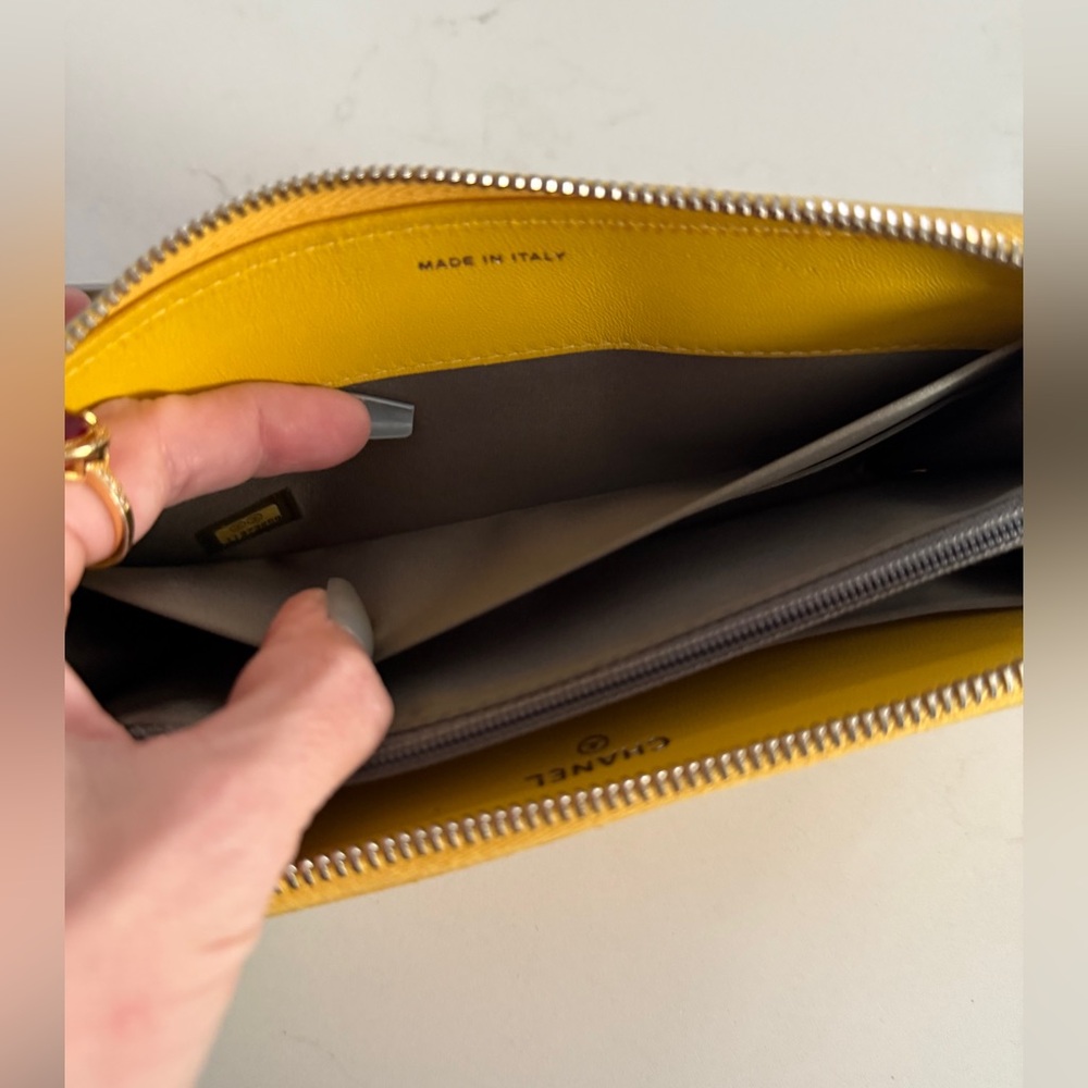 CHANEL Leather Round Zip Long Wallet Yellow - Picture 15 of 16